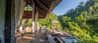 Buahan, A Banyan Tree Escape