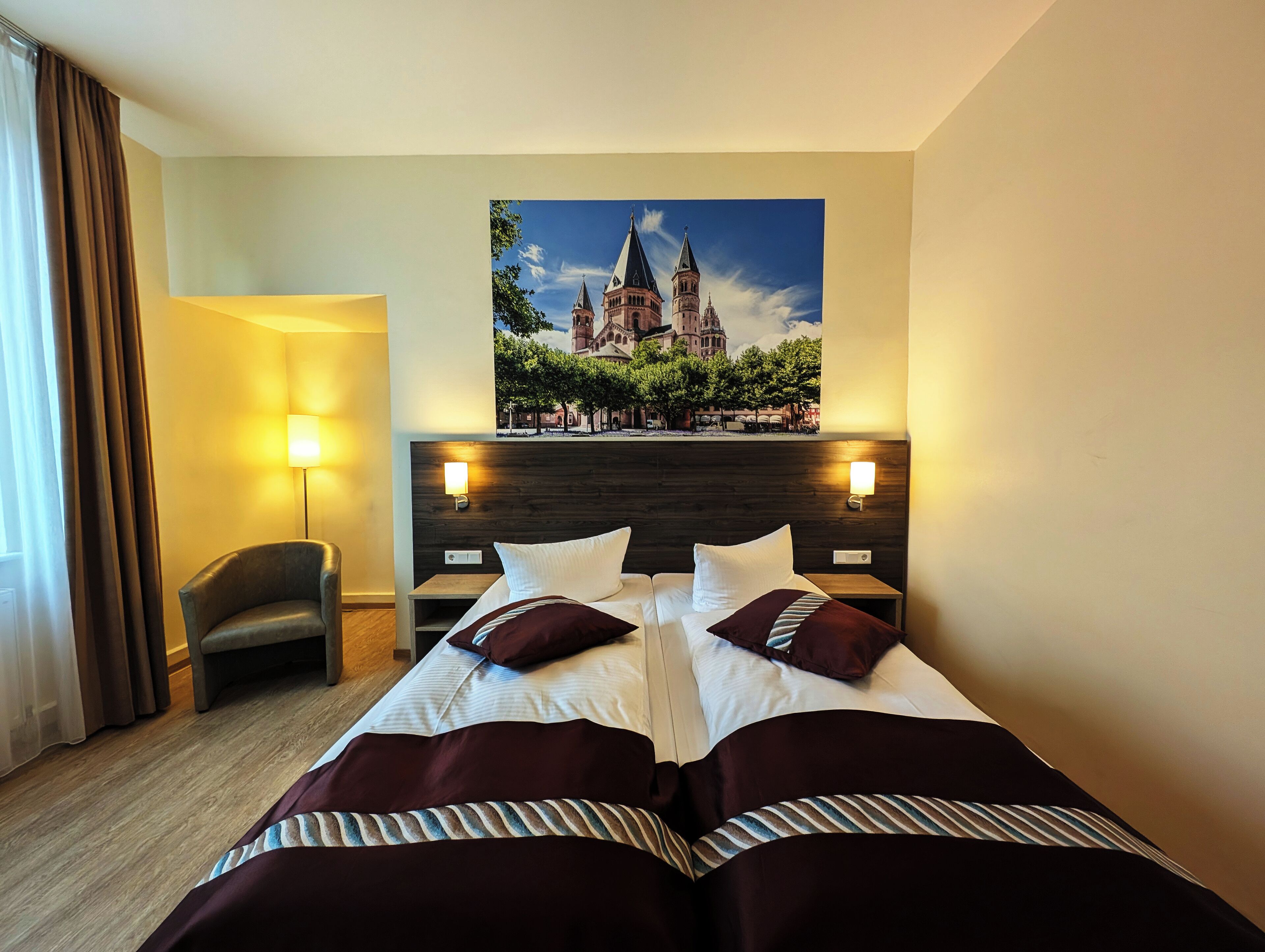 Comfort Double Room | Desk, laptop workspace, soundproofing, free WiFi