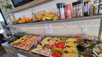 Daily buffet breakfast (EUR 20 per person)