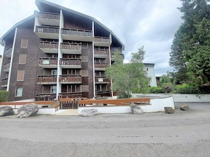 Esterni