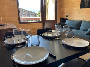Dining - Modern studio with balcony and parking in Samoëns (Samoëns)