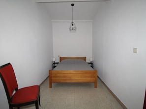 2 bedrooms