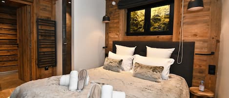 4 Schlafzimmer, kostenloses WLAN, Bettwäsche