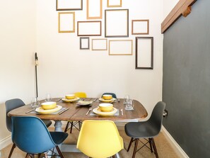 Cottage | Interior - Burtons Mill Retreat (Norwich)