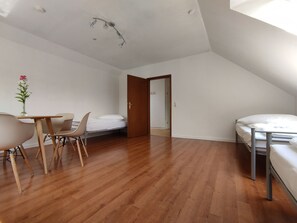 2 habitaciones, wifi gratis y ropa de cama 