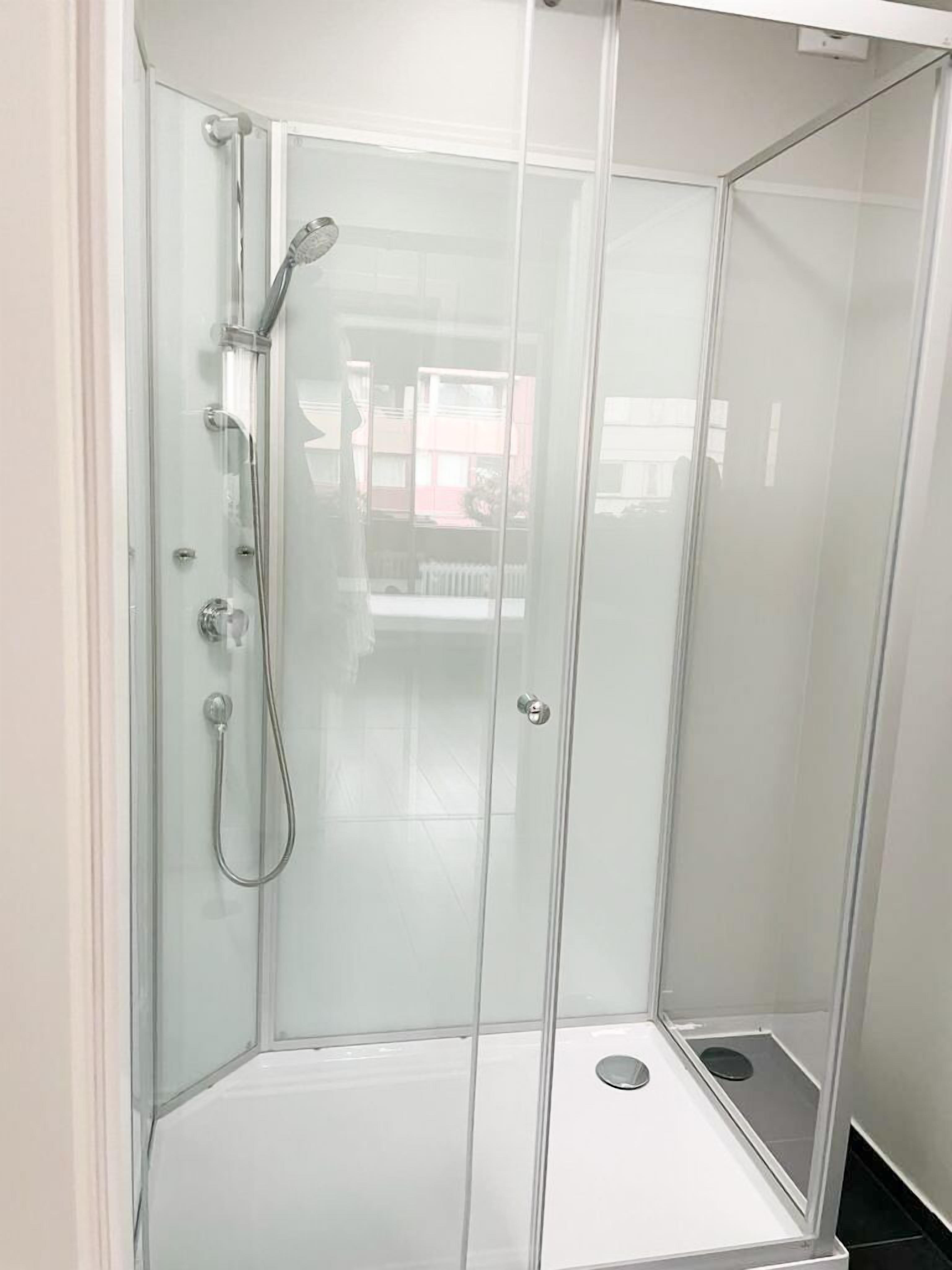 City-Apartment | Badezimmer | Dusche