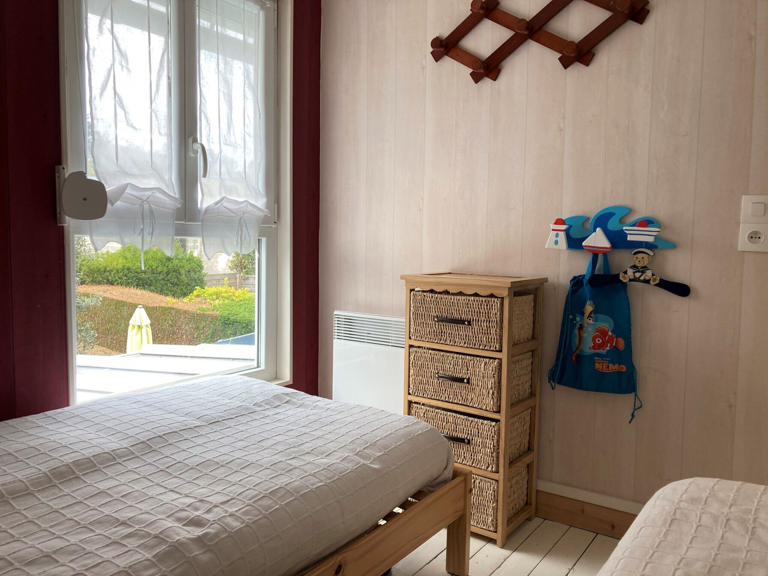 3 chambres, fer et planche à repasser, Wi-Fi gratuit