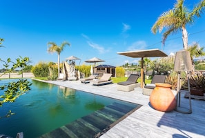 Infinity-Pool
