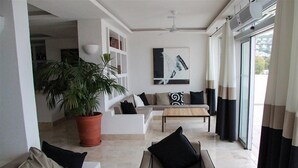 14-inch LCD TV with cable channels, TV - Club Sardinia (Bodrum)