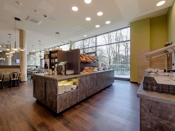 Daily buffet breakfast (EUR 15 per person)