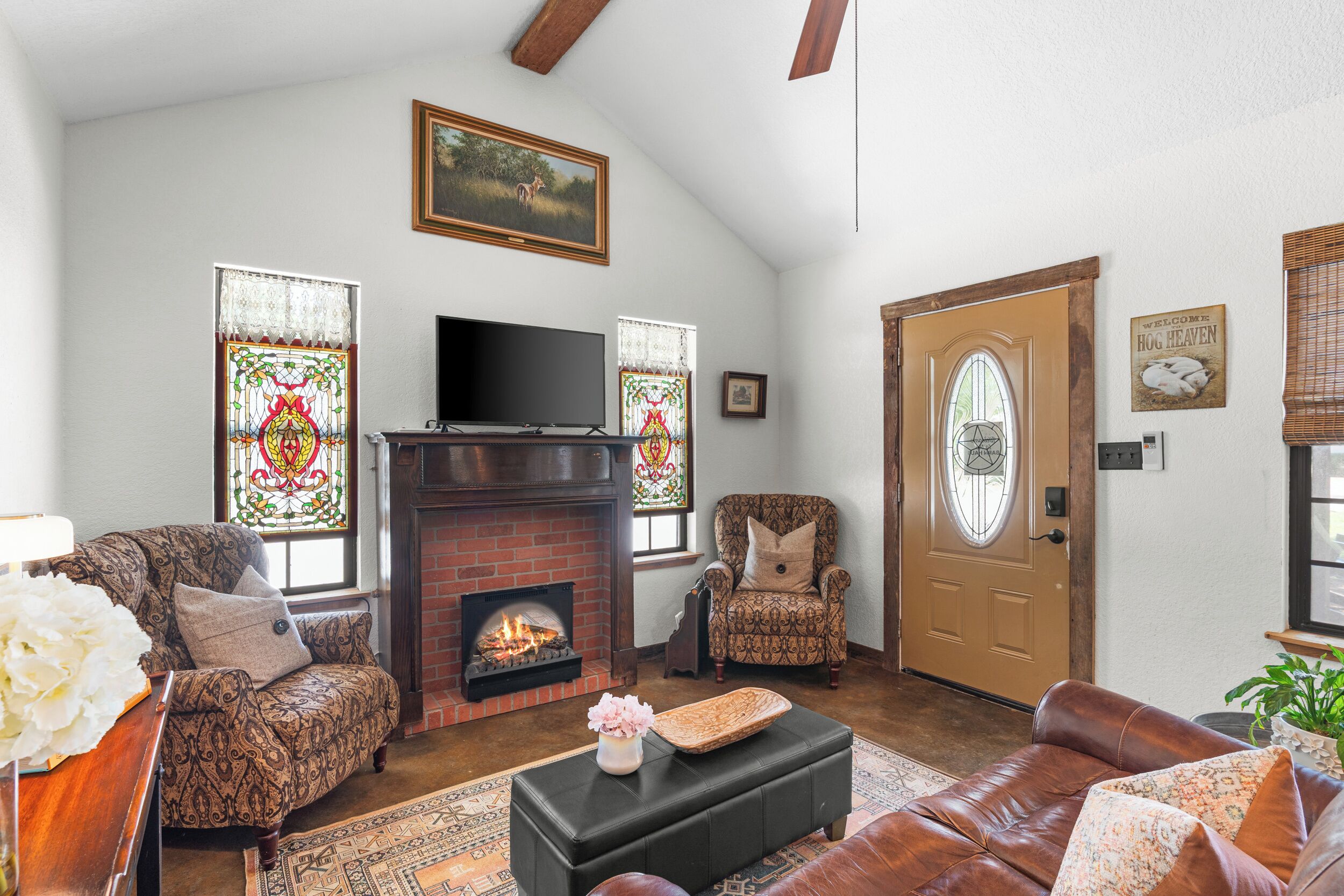 Pet Friendly Treehouse Vibe W/ Hot Tub & Fire Pit - Fredericksburg, TX