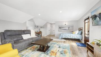 Smart TV, estéreo y oficina