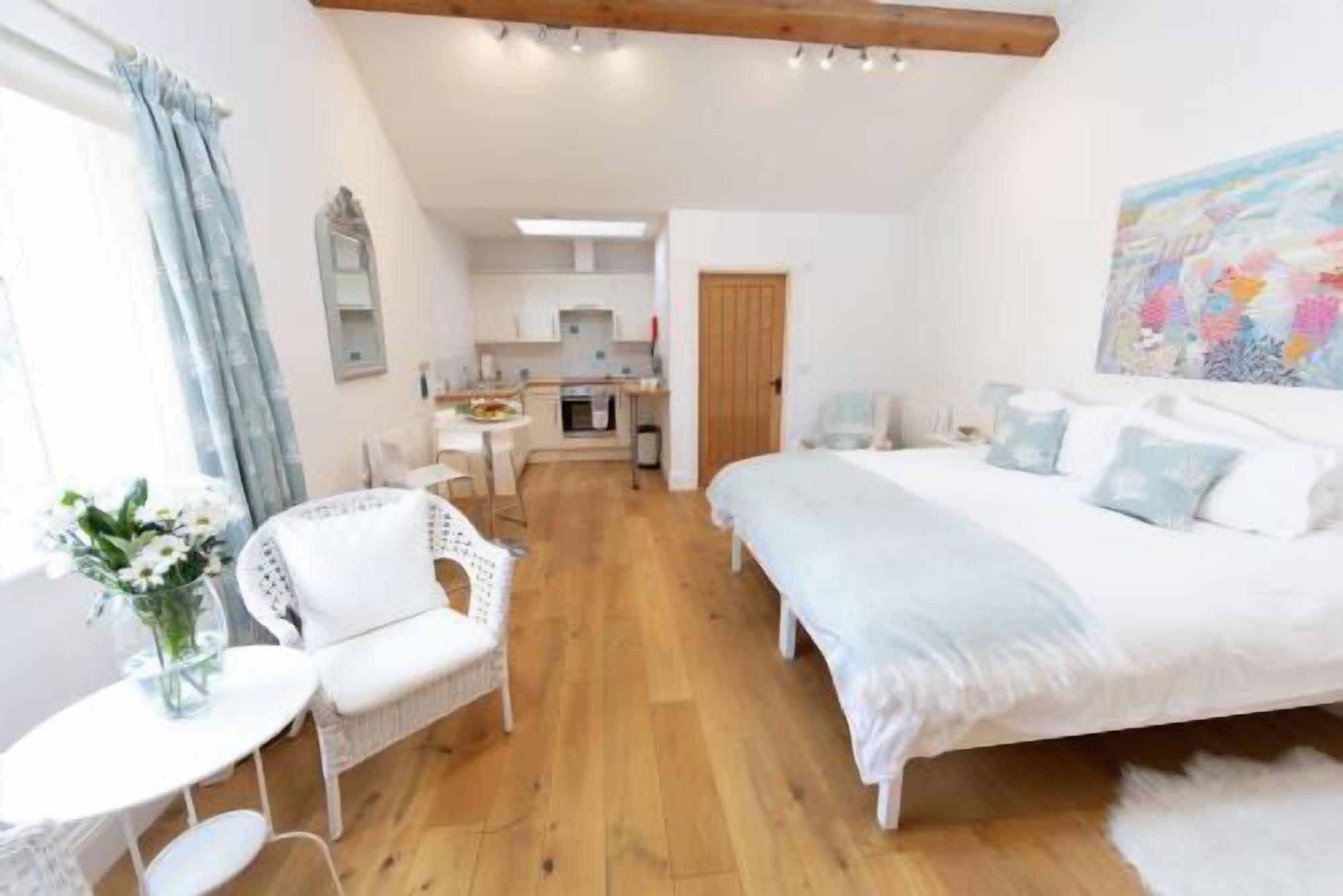 1 soverom, strykejern/-brett, reiseseng for barn og wi-fi (inkludert)