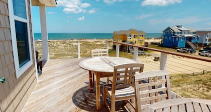 Harper House now available for 3 night stays! Fantastic Views! 4x4 Required