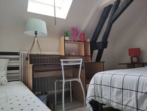 2 sovrum, skrivbord och wi-fi