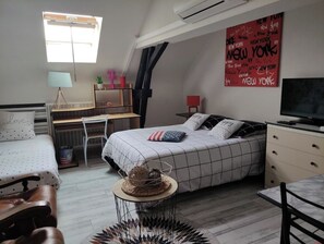 2 dormitorios, escritorio, wifi