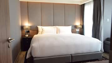 Camera familiare | 1 camera, minibar, una scrivania, postazione laptop