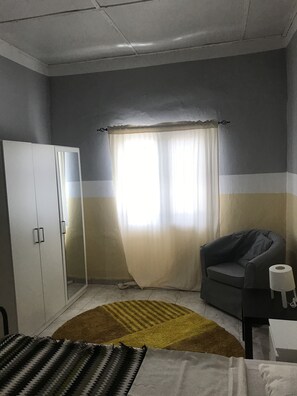 بديكورات فريدة لكل غرفة وطراز فريد لكل وحدة وواي فاي مجانًا