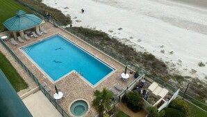 室外泳池、暖水池