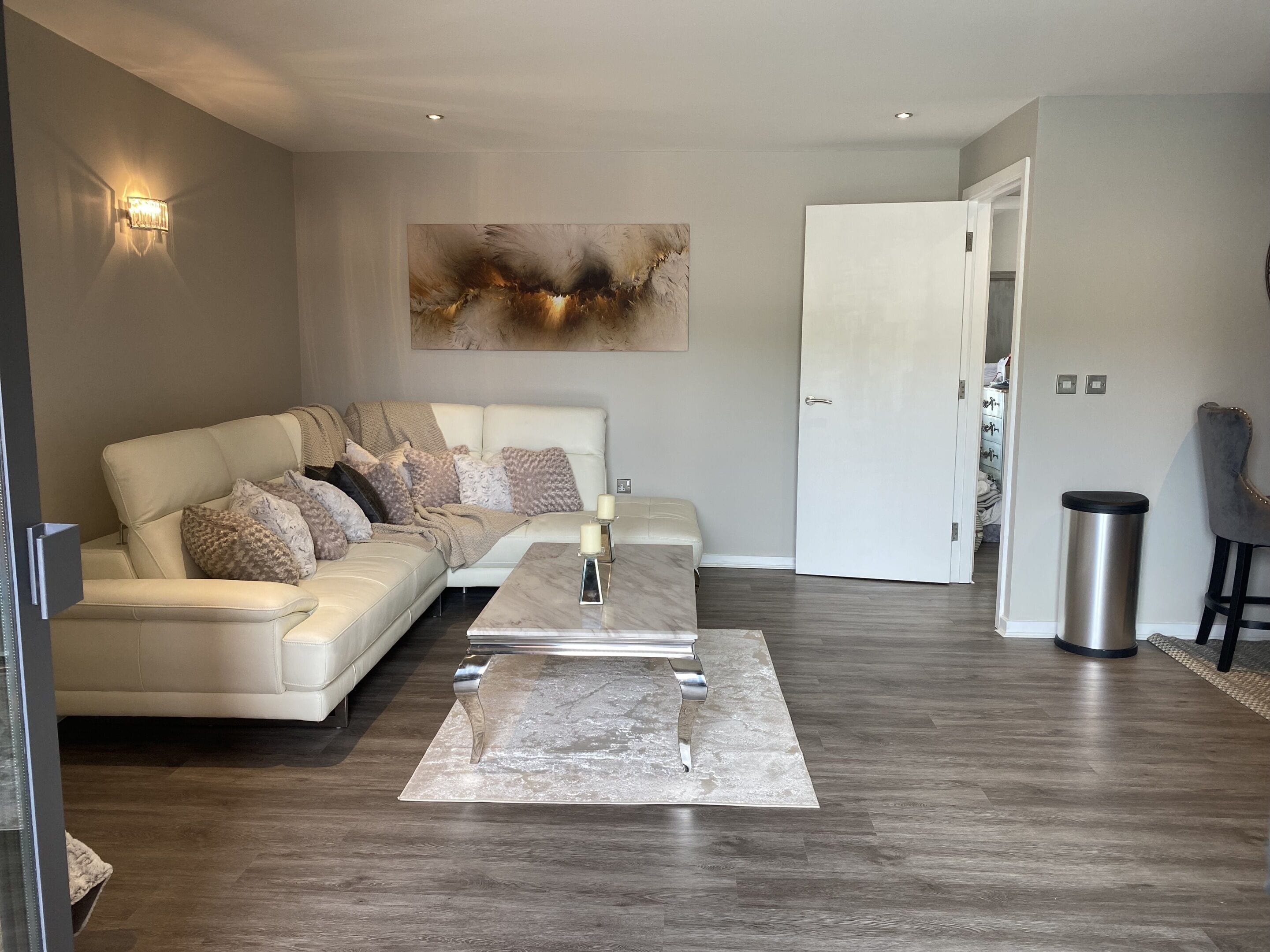 Luxe appartement, privébadkamer | Lounge