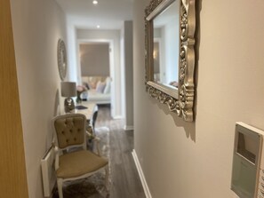 Departamento de lujo, baño privado | Interior