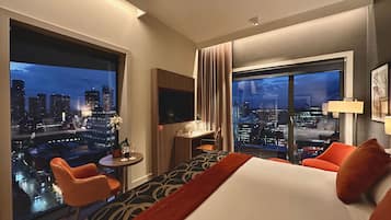 Executive City View | In-room safe, desk, blackout drapes, soundproofing