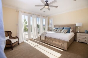 5 bedrooms, desk, iron/ironing board, travel cot - Private Pool & Outdoor Kitchen (Hurricane)