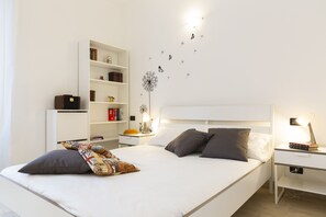 Apartment | 2 bedrooms, desk, laptop workspace, iron/ironing board - notaMi - Affori 4ever - 2 bedrooms (Milan)