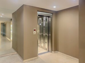Elevator - BT Homes - Palermo, Gorriti (Buenos Aires)