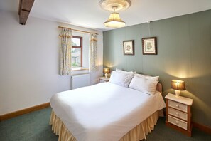 4 bedrooms, individually decorated, individually furnished