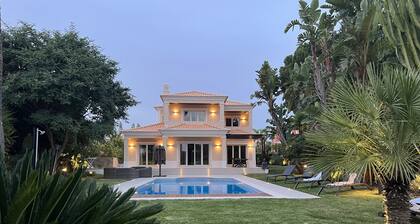 Villa de luxe vue Golf au coeur de Vilamoura, piscine chauffée, jacuzzi, hammam