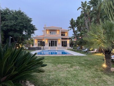 Luxury villa with golf view in the heart of Vilamoura, heated pool