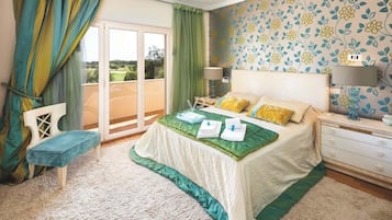 5 bedrooms, in-room safe, iron/ironing board, free WiFi