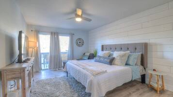 3 bedrooms, WiFi (free), bed sheets