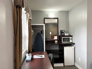 Habitació doble estàndard, 1 llit de matrimoni gran | 1 dormitori, wifi gratuïta i roba de llit
