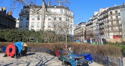 Marais - Sicile - Sainte Croix de la Bretonnerie -Gay Paris