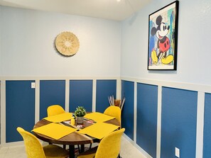 Dining - DisneyFamilyStyle-ResortCondoFirstFloor (Kissimmee)