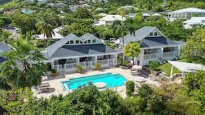 المنشأة من الخارج