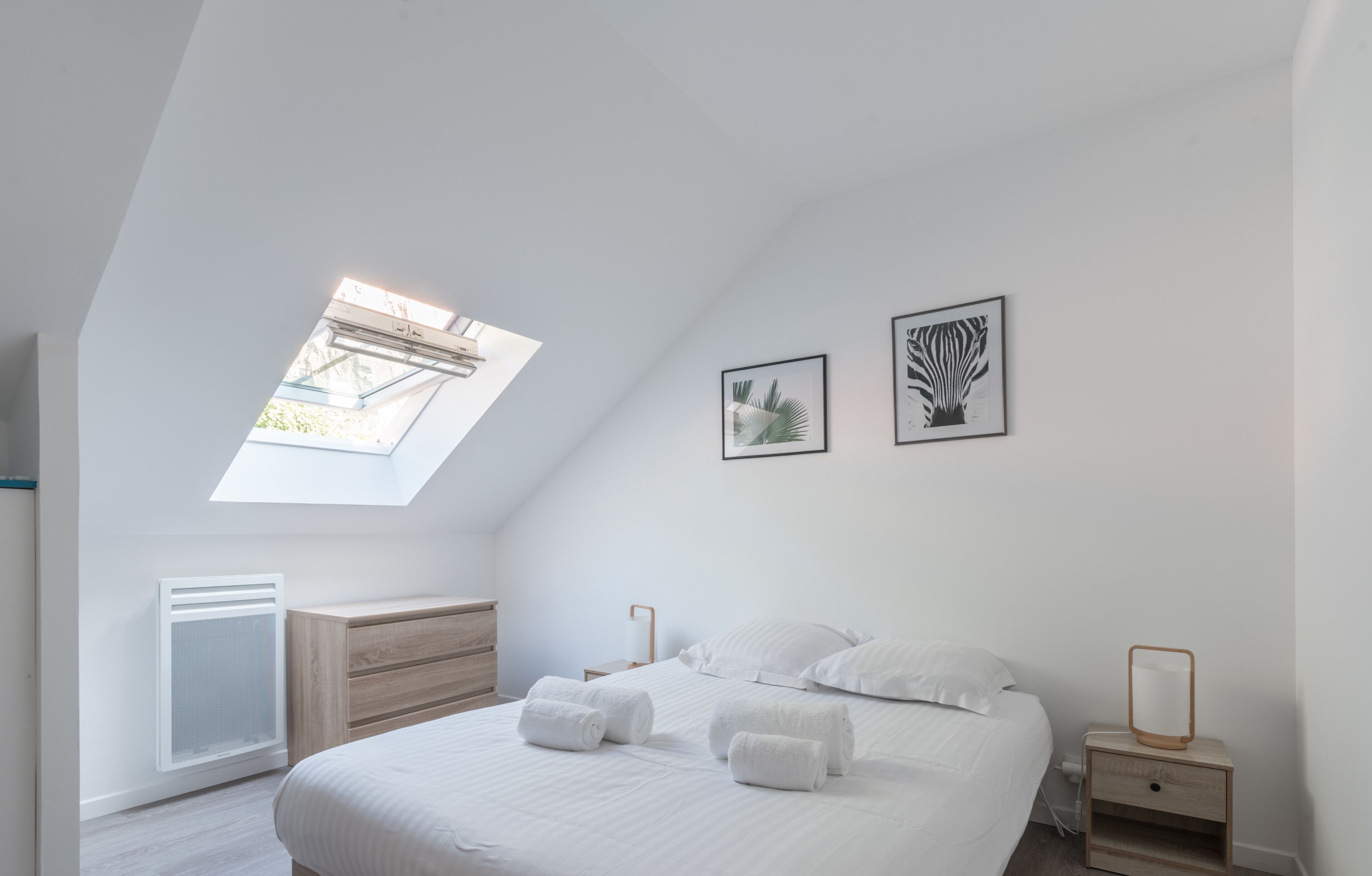 2 chambres, fer et planche à repasser, Wi-Fi, draps fournis