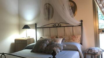 1 bedroom, iron/ironing board, travel crib, free WiFi