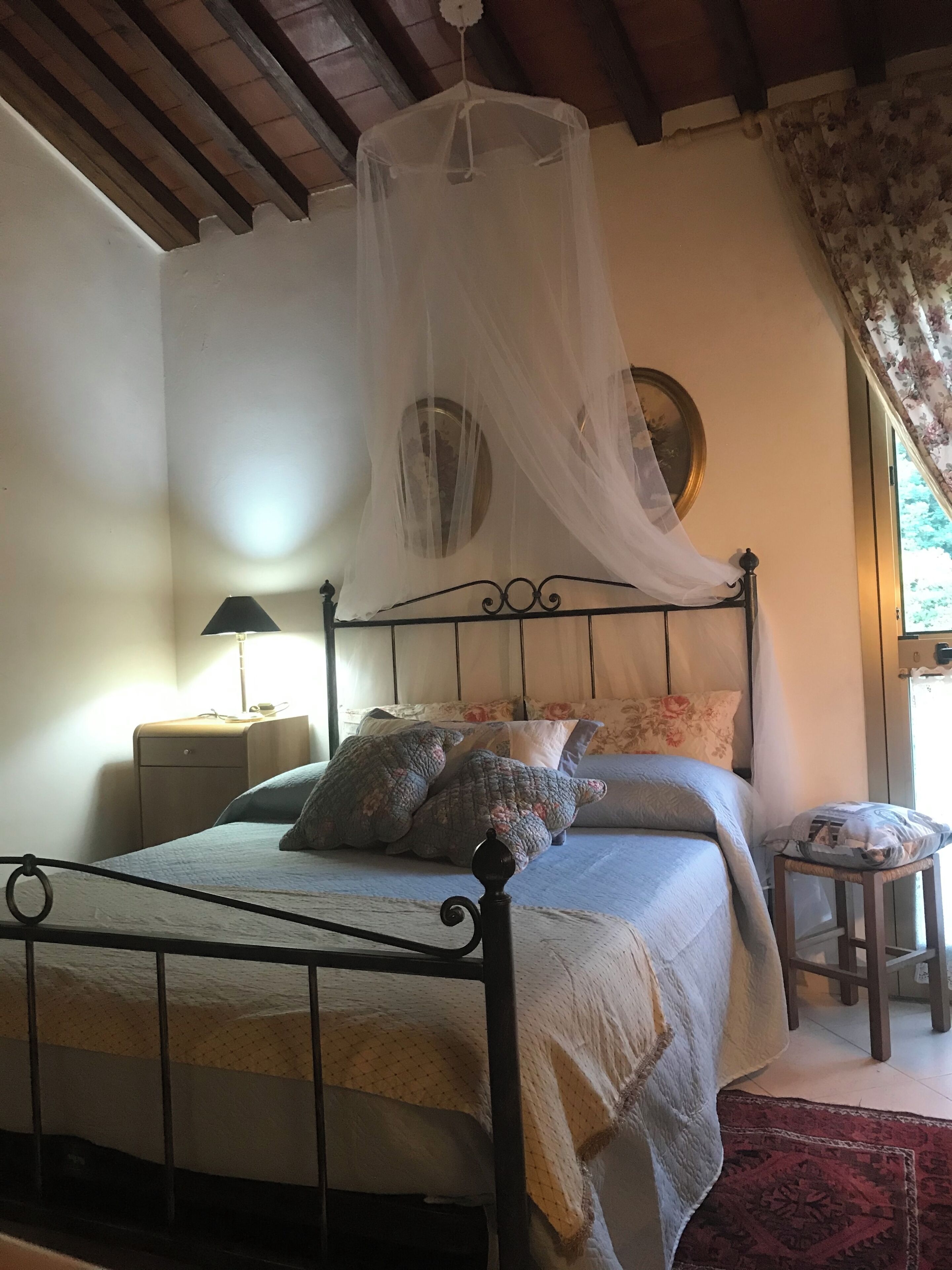 1 chambre, fer et planche à repasser, lit parapluie, Wi-Fi gratuit