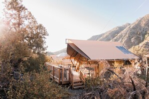 Executive Tent | Bed sheets - Huttopia Paradise Springs (Valyermo)
