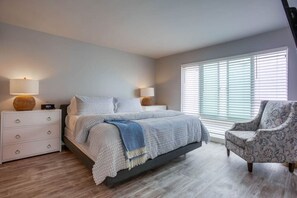 2 bedrooms, iron/ironing board, travel cot, free WiFi