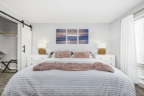 2 bedrooms, iron/ironing board, travel cot, free WiFi
