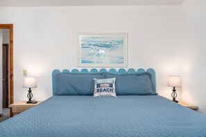 4 bedrooms, desk, iron/ironing board, travel cot