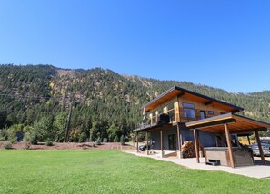 Exterior - Addy Acres- Near hiking, snowshoeing, sled rides & Sleeping Lady Resort (Leavenworth)