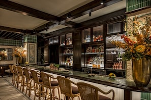 9 bars/lounges, 2 beach bars - Bungalows at The Boca Raton (Boca Raton)