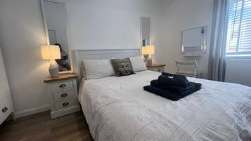 3 bedrooms, iron/ironing board, free WiFi, bed sheets