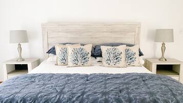 3 camere, una scrivania, ferro/asse da stiro, culla da viaggio