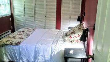 1 Schlafzimmer, BĂŒgeleisen/BĂŒgelbrett, kostenloses WLAN, BettwĂ€sche